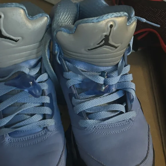Jordan Kids Blue Sneakers - Picture 1 of 6